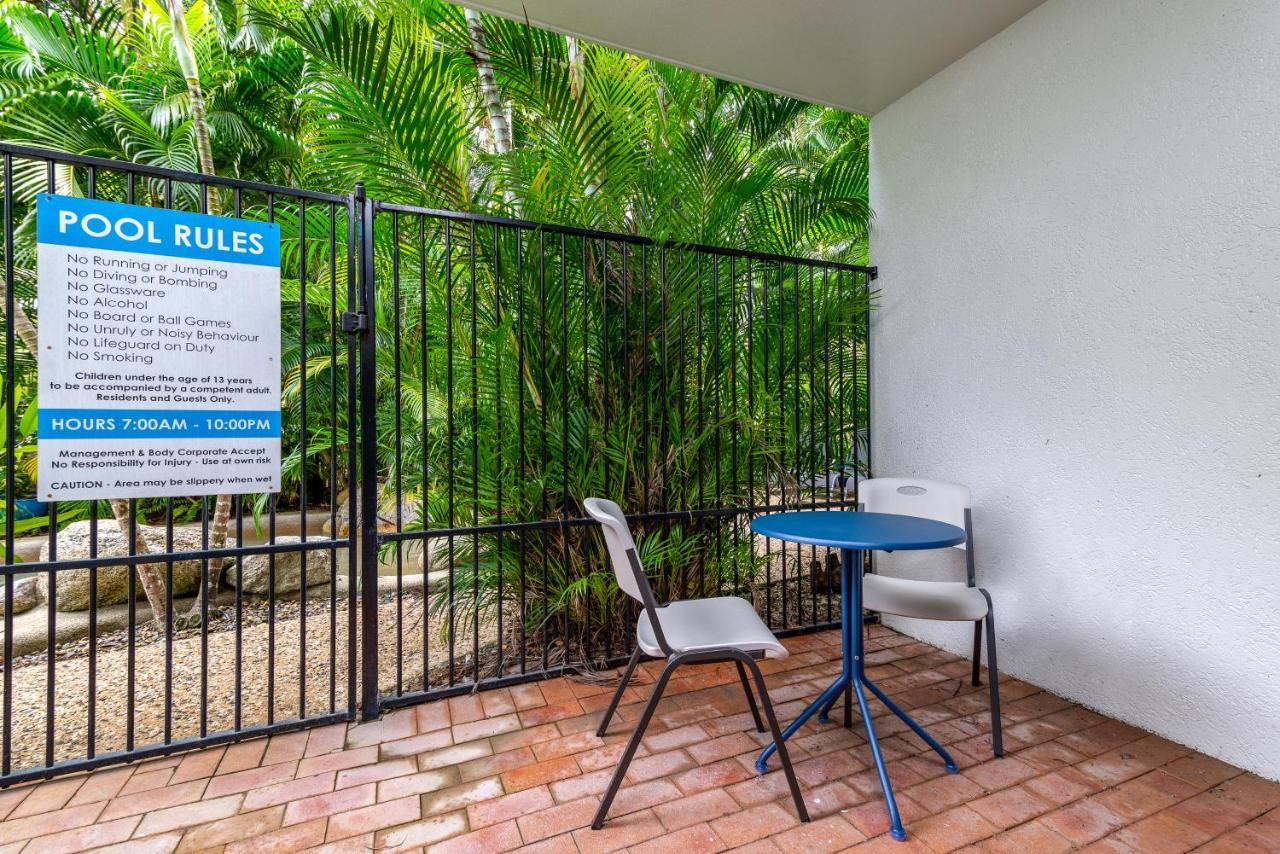 Seascape Holidays - Coral Apartments Port Douglas Exterior photo